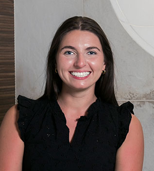 LPetrilla LPetrilla SplashHeadshots 9 1318