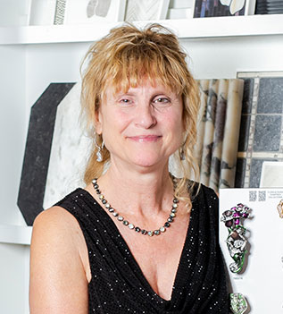 LPetrilla SplashHeadshots 1 1029