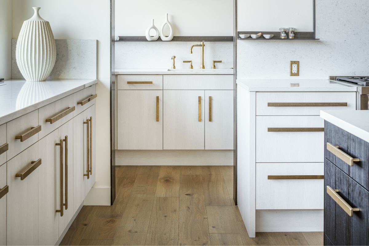 Kitchen and Bath Remodeling White Gold Kitchen - SPLASH Showrooms