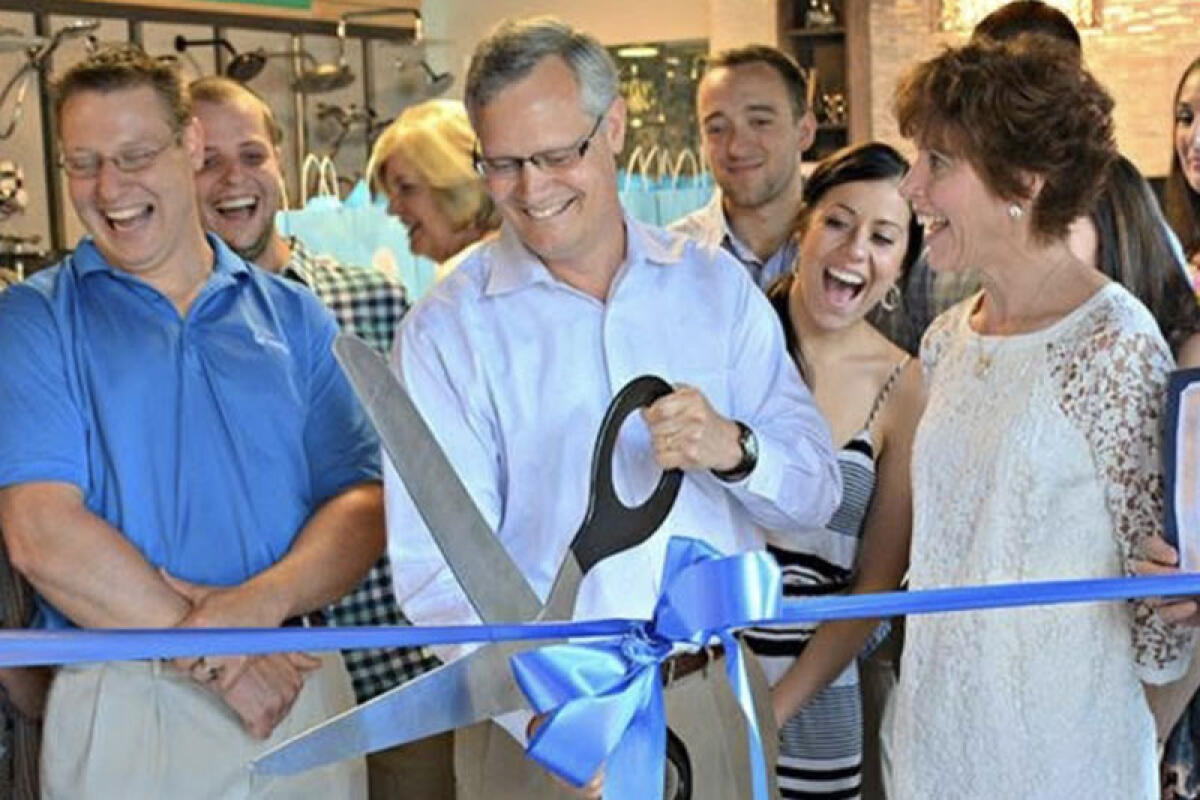 SPLASH Showrooms - Glenshaw Showroom Opening Ribbon Cutting