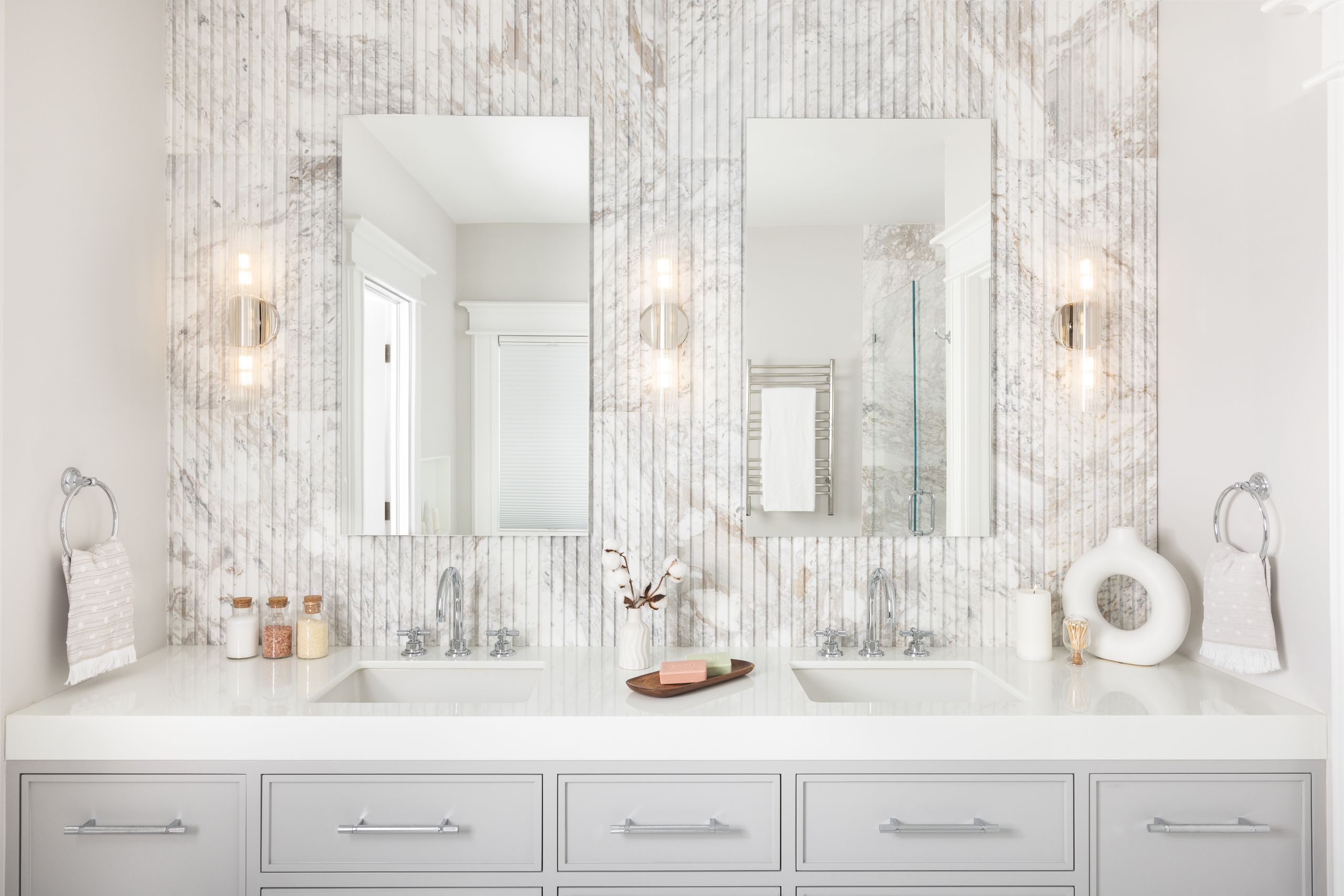 Groove Arabescato D'oro Marble Dimensional Tile